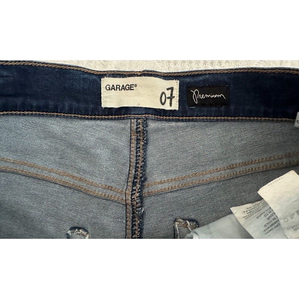 Garage Women's Cuffed High Rise Dark Wash Stretch Denim Blue Jean Shorts Size 7 - Picture 3 of 5